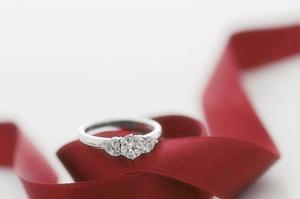 「古着ガチャで見つける！ユニークなファッションアイテムと楽しみ方ガイド」