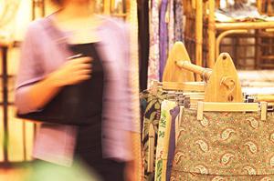 高機能日傘で紫外線対策！雨の日にも使えるサンバリアの魅力と選び方ガイド