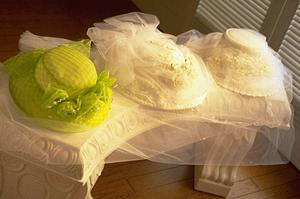 フルジップパーカーの選び方とスタイリング術！個性的なデザインでカジュアルスタイルを楽しむ方法